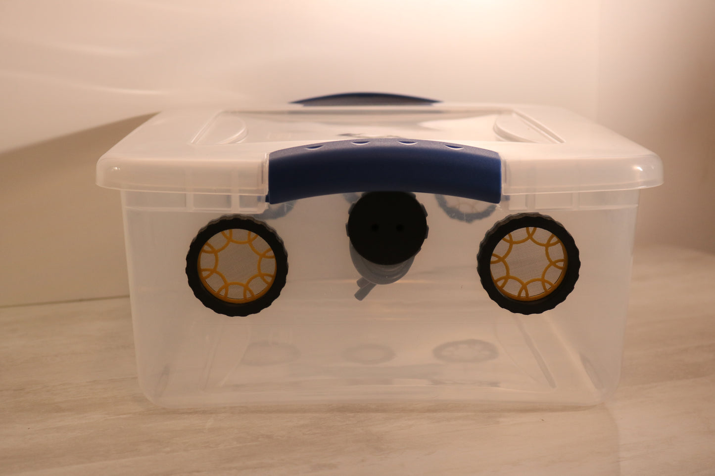 Ready-to-Use Isopod Bins – Now with a Maintenance Hatch!